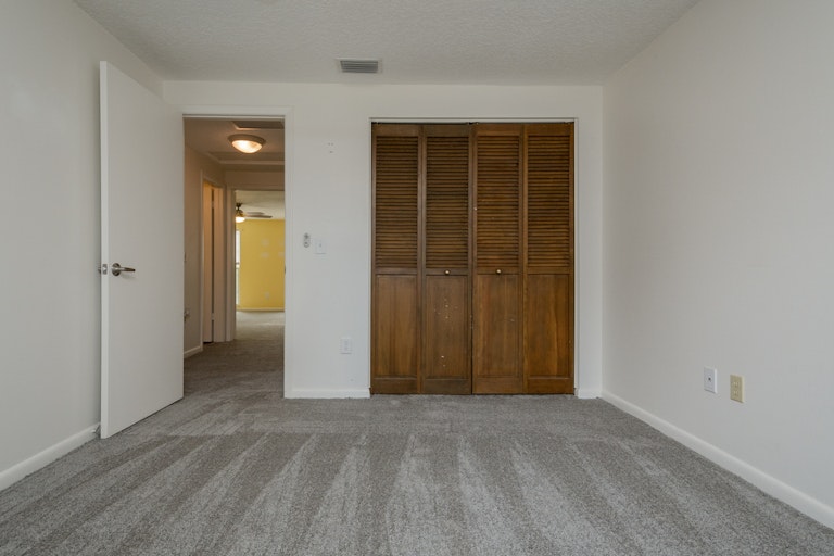 Photo 21 of 37 - 3909 Rosedale Dr, Brandon, FL 33511