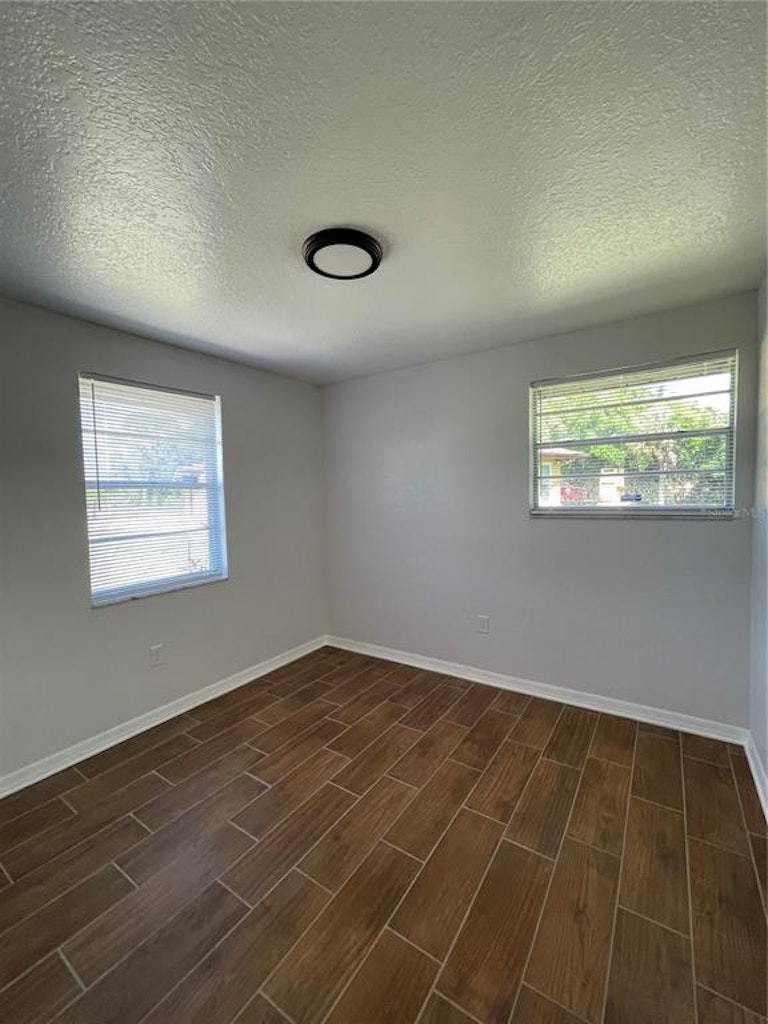 Photo 29 of 30 - 1107 31st Street Ct E, Palmetto, FL 34221