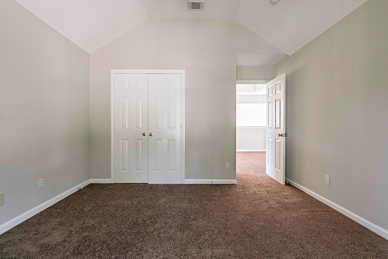Photo 22 of 30 - 1134 Park Breeze Ct, Fresno, TX 77545