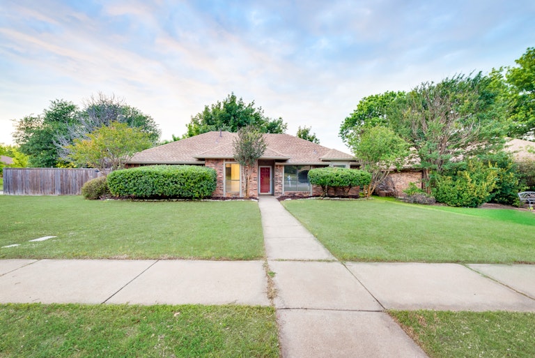 Photo 35 of 36 - 1507 La Paz Dr, Plano, TX 75074