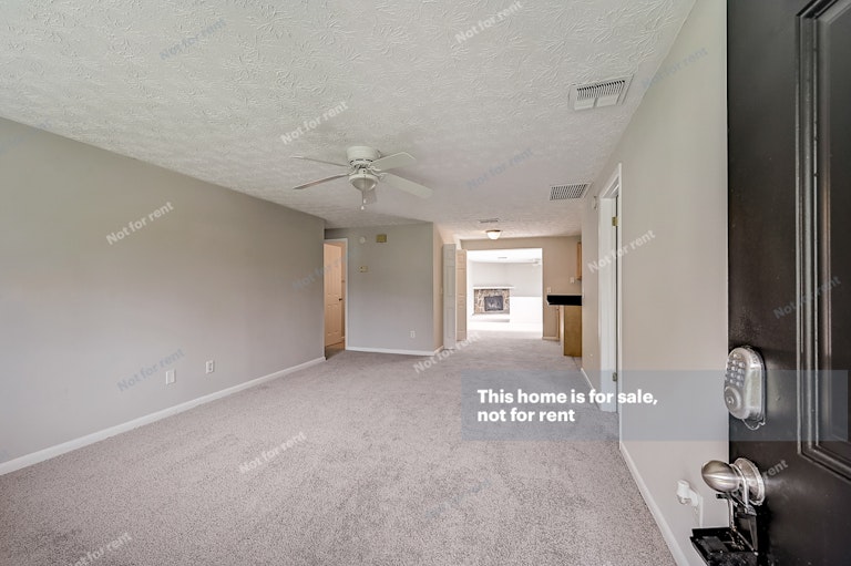 Photo 7 of 24 - 6937 Oriely Dr S, Jacksonville, FL 32210