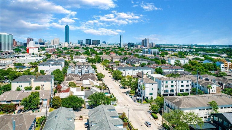 Photo 46 of 47 - 2828 Bering Dr, Houston, TX 77057