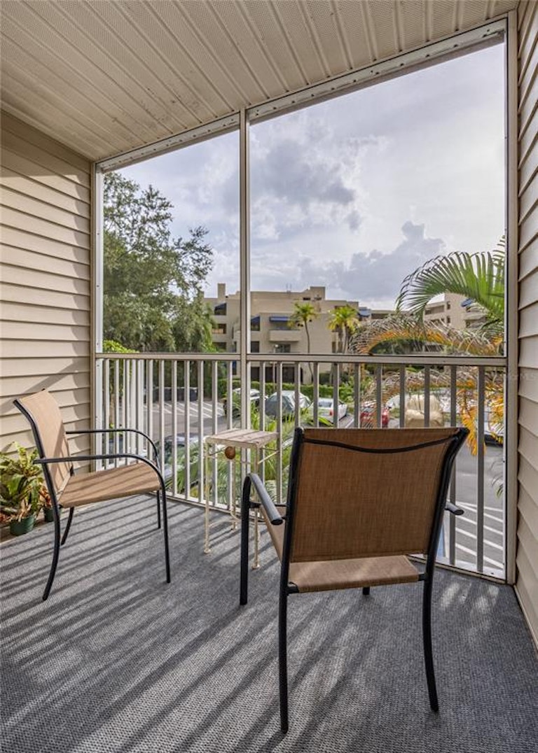 Photo 28 of 35 - 850 S Tamiami Trl #522, Sarasota, FL 34236