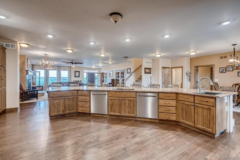 Photo 13 of 38 - 6233 Lake Gulch Rd, Castle Rock, CO 80104