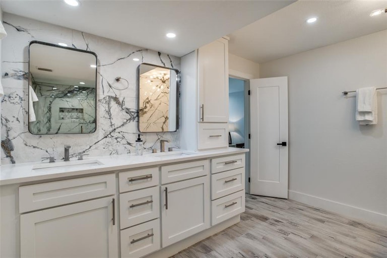 Photo 19 of 31 - 2032 Matagorda Dr, Dallas, TX 75232