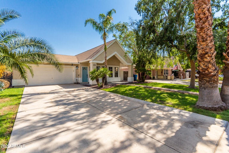 Photo 20 of 20 - 325 E Mitchell Dr, Phoenix, AZ 85012