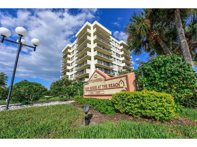 Photo 3 of 23 - 1055 Beach Rd Unit B-503, Sarasota, FL 34242