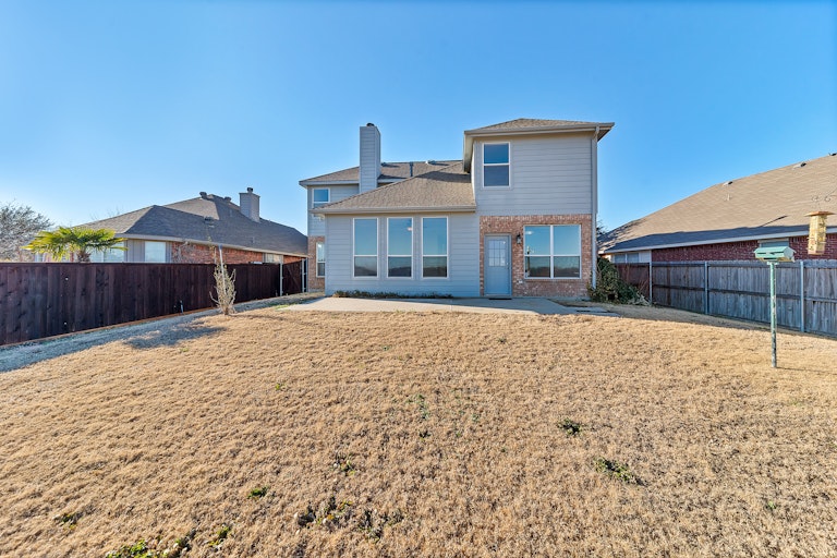Photo 33 of 34 - 8024 Gila Bend Ln, Fort Worth, TX 76137