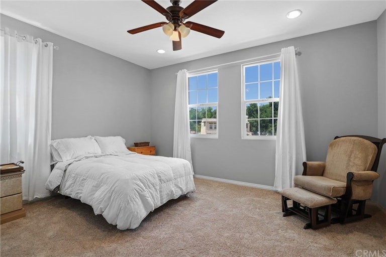 Photo 21 of 49 - 21667 Pink Ginger Ct, Wildomar, CA 92595