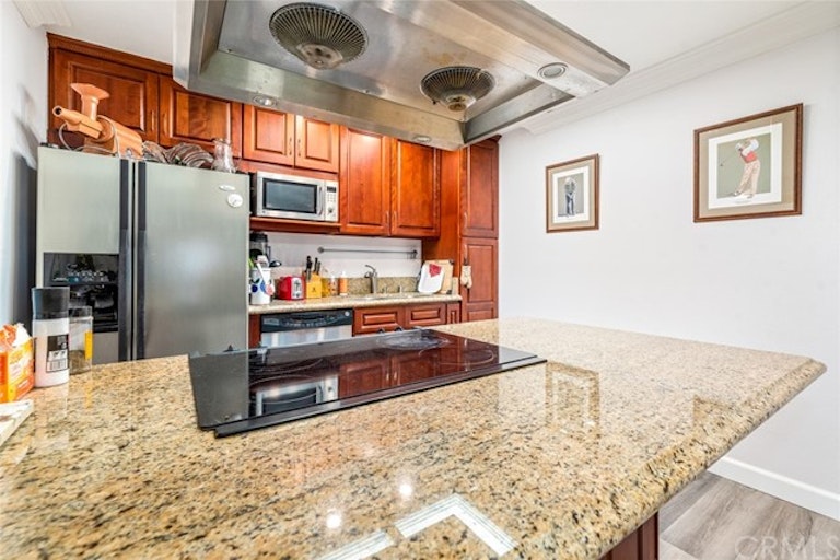 Photo 8 of 23 - 3122 Via Serena N Unit D, Laguna Woods, CA 92637