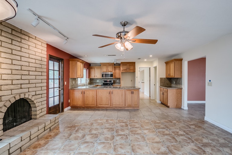 Photo 9 of 33 - 6309 E Acoma Dr, Scottsdale, AZ 85254