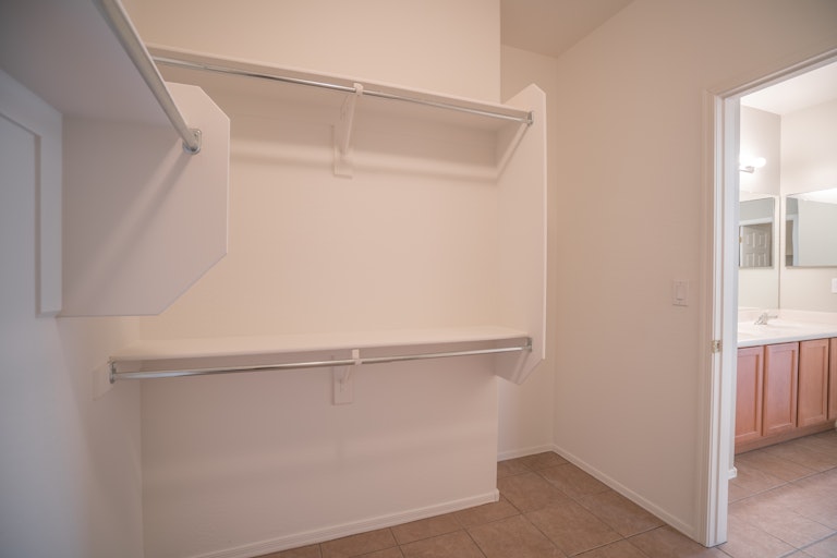 Photo 17 of 29 - 1740 W Twain Dr, Anthem, AZ 85086