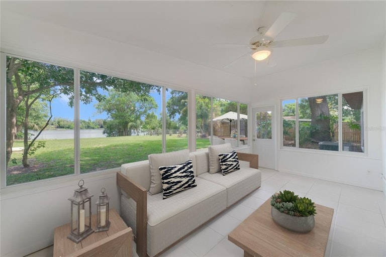 Photo 14 of 34 - 1200 Tanager Dr, Orlando, FL 32803