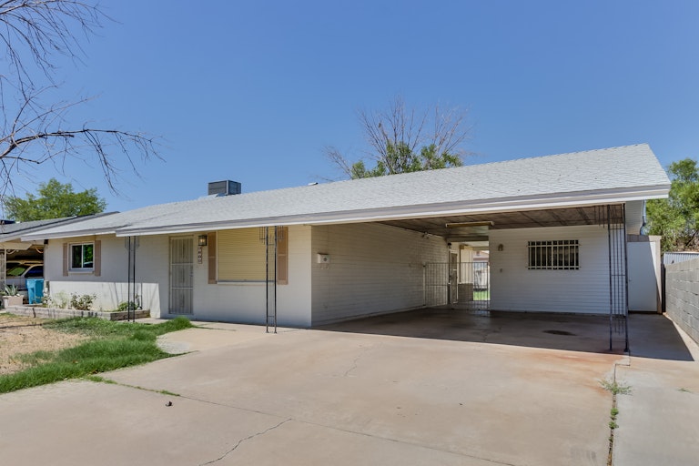 Photo 2 of 44 - 3802 W Echo Ln, Phoenix, AZ 85051