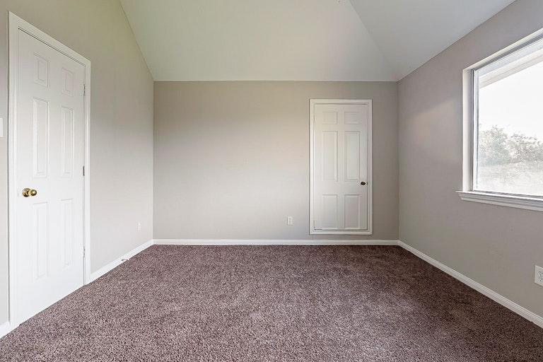 Photo 23 of 30 - 1134 Park Breeze Ct, Fresno, TX 77545