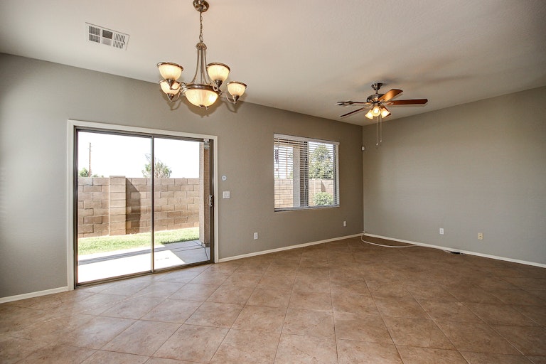 Photo 9 of 20 - 7412 W Wolf St, Phoenix, AZ 85033