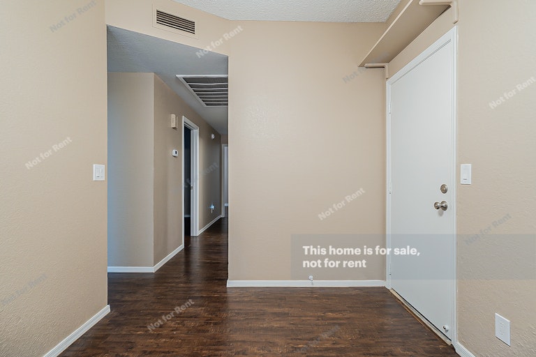Photo 13 of 18 - 8888 N 47th Ave #109, Glendale, AZ 85302