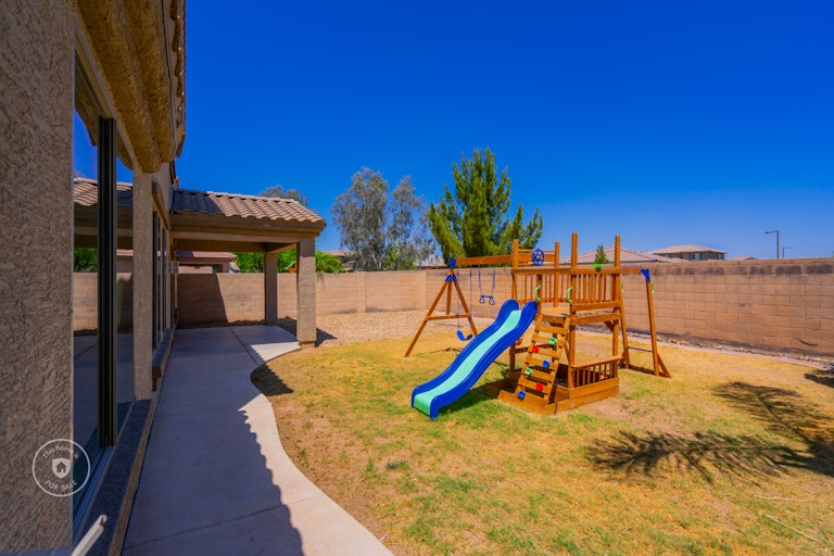 Photo 34 of 34 - 18016 W Paradise Ln, Surprise, AZ 85388