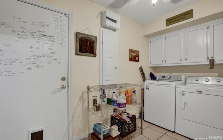 Photo 17 of 48 - 1820 Cypress Rapids Dr, New Braunfels, TX 78130