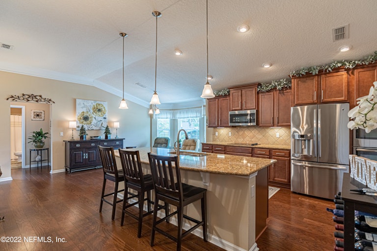 Photo 11 of 39 - 3695 Oglebay Dr, Green Cove Springs, FL 32043