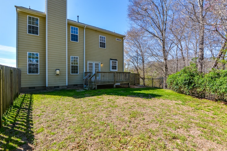 Photo 5 of 25 - 2913 Carriage Meadows Dr, Wake Forest, NC 27587