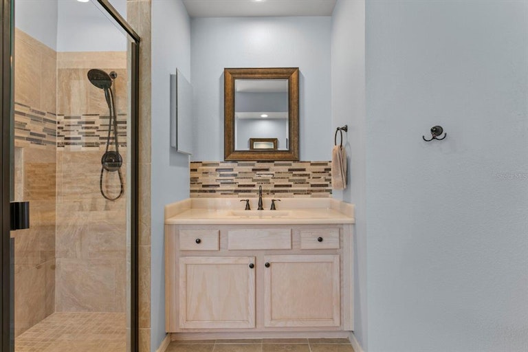 Photo 26 of 68 - 19139 Cherry Rose Cir, Lutz, FL 33558