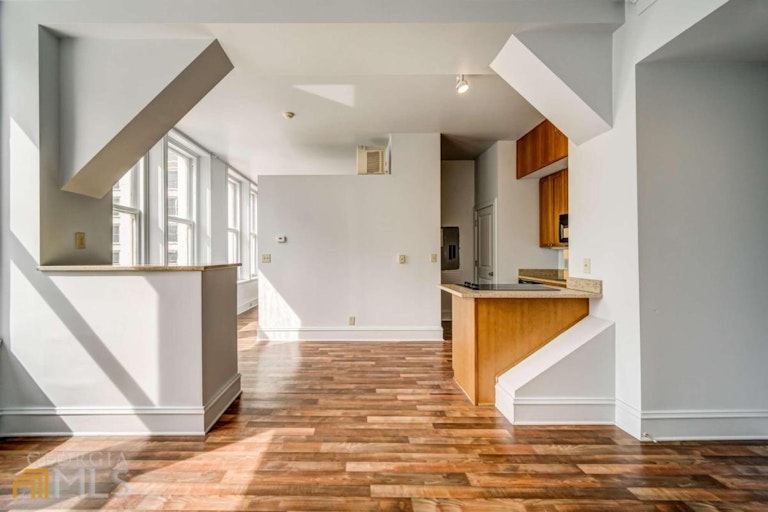 Photo 8 of 29 - 57 Forsyth St NW #5H, Atlanta, GA 30303