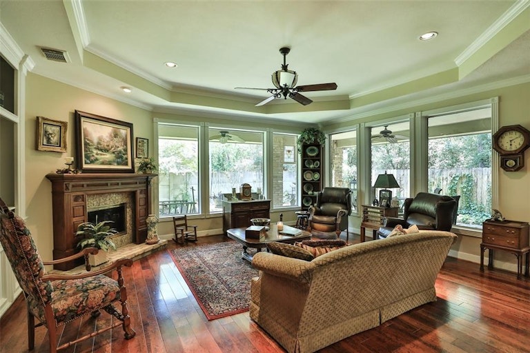 Photo 11 of 50 - 20602 Sunset Bend Ln, Spring, TX 77379