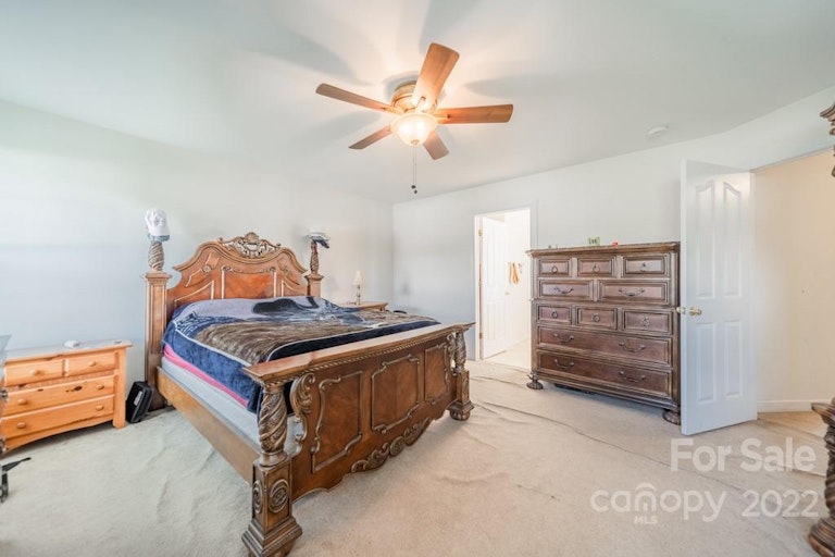 Photo 17 of 28 - 2940 Ireton Pl, Kannapolis, NC 28083
