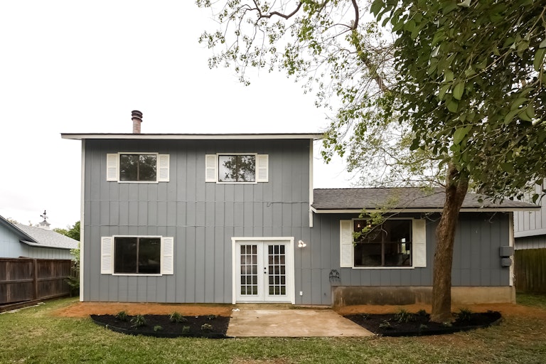 Photo 5 of 25 - 13919 Woodbreeze St, San Antonio, TX 78217