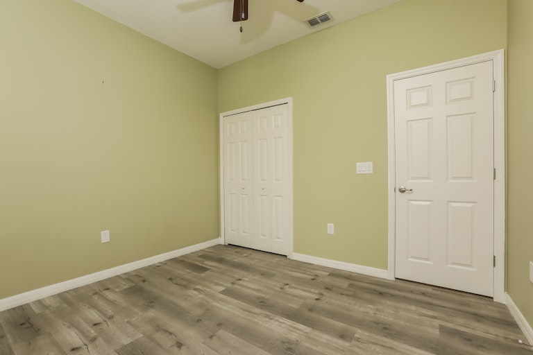 Photo 19 of 26 - 1392 Merion Dr, Mount Dora, FL 32757