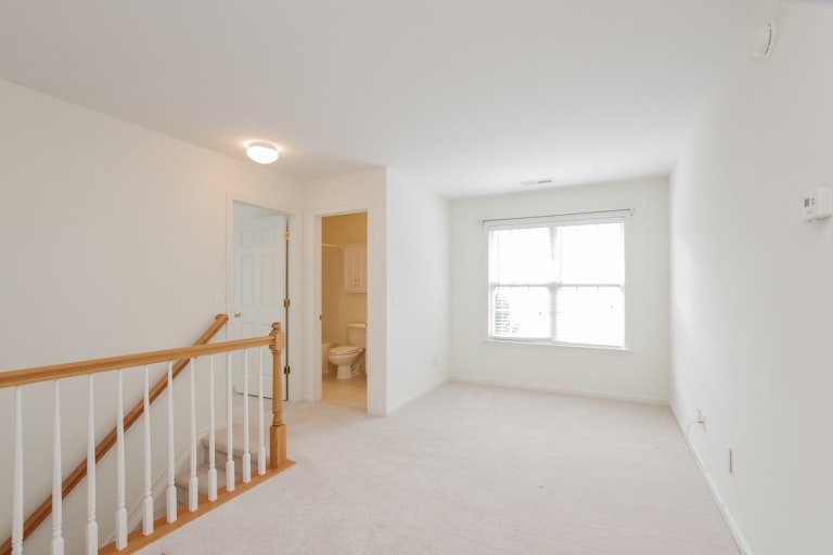 Photo 15 of 25 - 3329 Archdale Dr, Raleigh, NC 27614