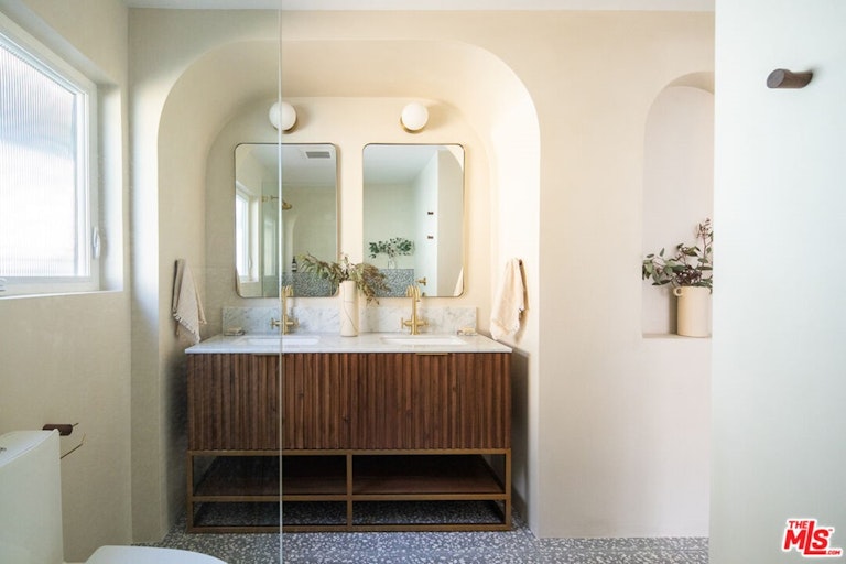 Photo 33 of 54 - 6414 Ruby St, Los Angeles, CA 90042