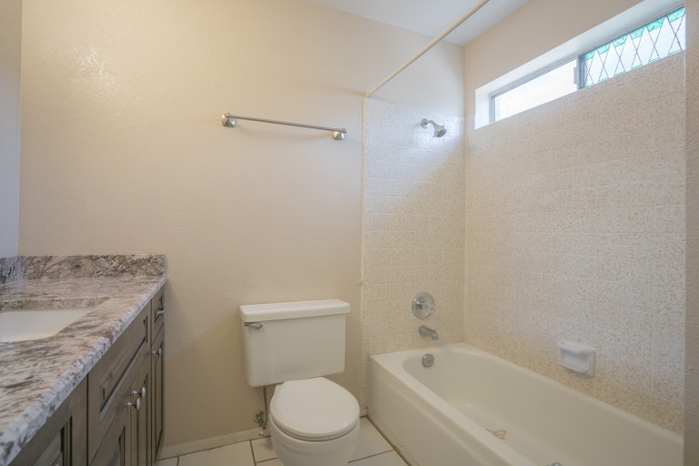 Photo 19 of 21 - 3601 W Wagoner Rd, Glendale, AZ 85308