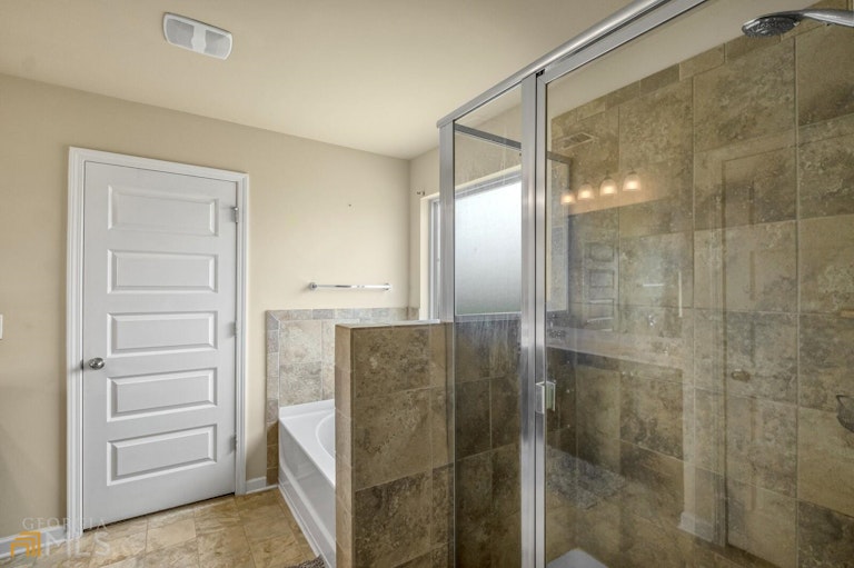 Photo 26 of 37 - 537 Harmony Way, Locust Grove, GA 30248