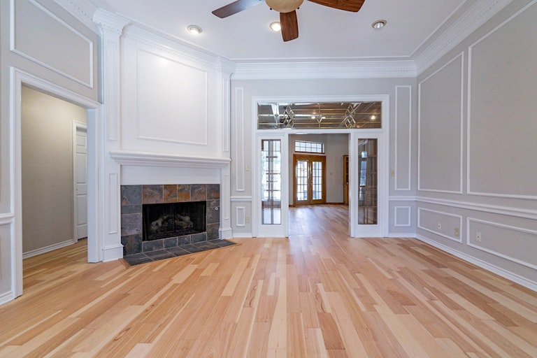 Photo 5 of 36 - 1721 Knob Hill Dr, Garland, TX 75043