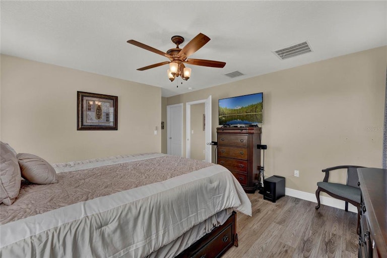 Photo 20 of 36 - 1033 Wood Cv, Kissimmee, FL 34743