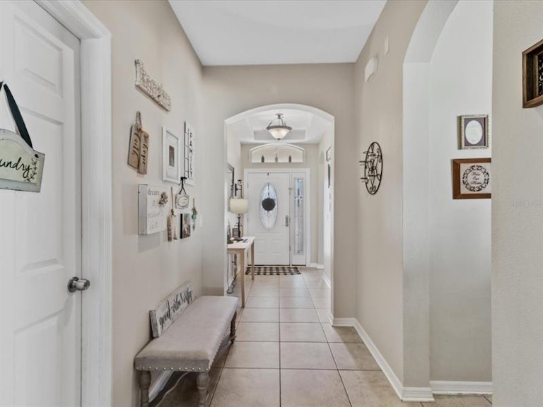 Photo 15 of 54 - 564 Winthrop Dr, Spring Hill, FL 34609