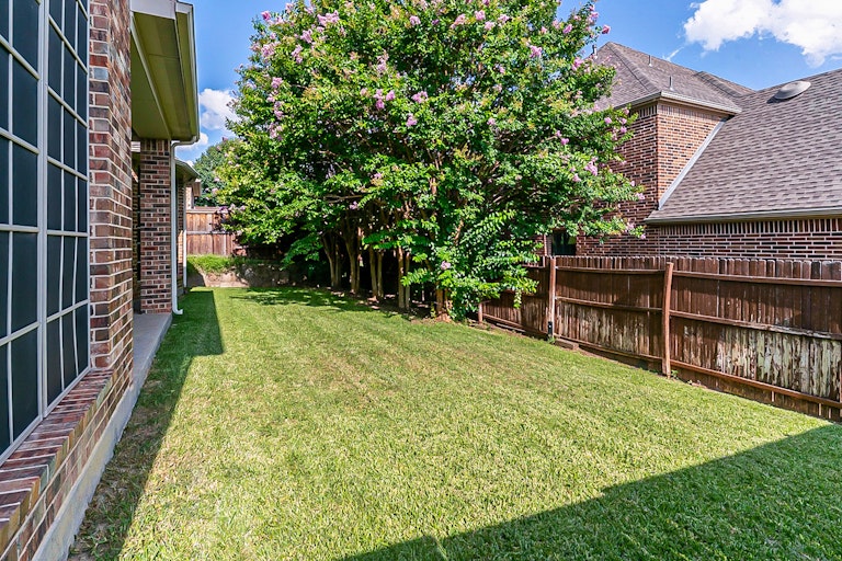 Photo 35 of 37 - 4712 Eddleman Dr, Fort Worth, TX 76244