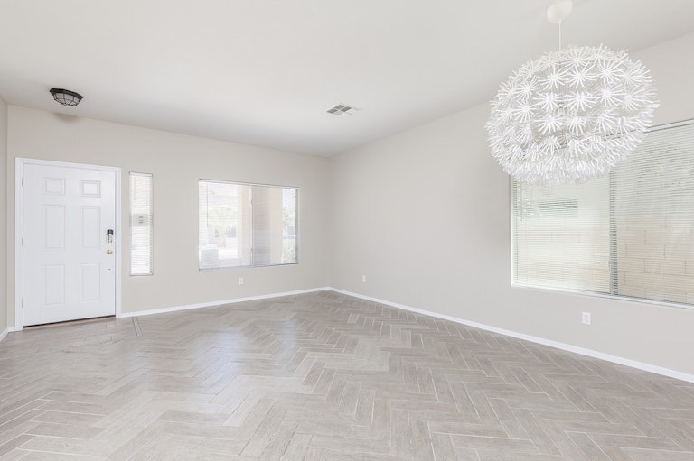 Photo 9 of 25 - 14615 W Ventura St, Surprise, AZ 85379