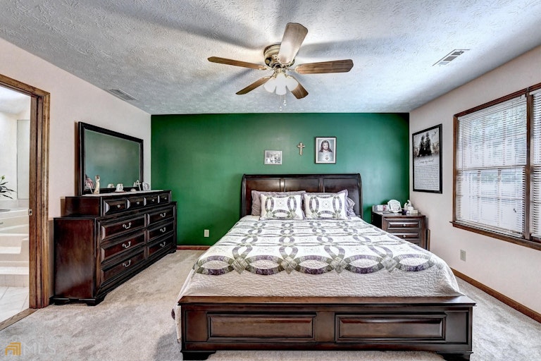 Photo 30 of 47 - 658 Shiloh Ct, Lawrenceville, GA 30044
