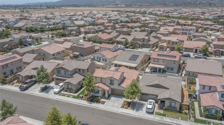 Photo 33 of 40 - 29312 Abelia Ln, Lake Elsinore, CA 92530
