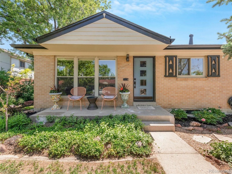 Photo 2 of 40 - 190 E 106th Ave, Northglenn, CO 80233