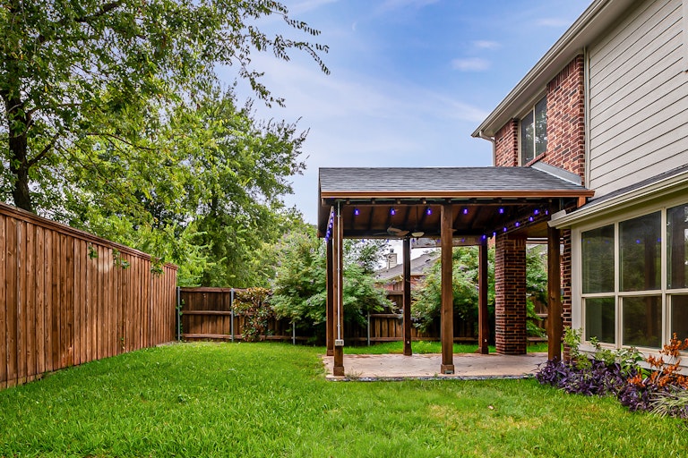 Photo 36 of 36 - 9113 Windsor Dr, Little Elm, TX 75068