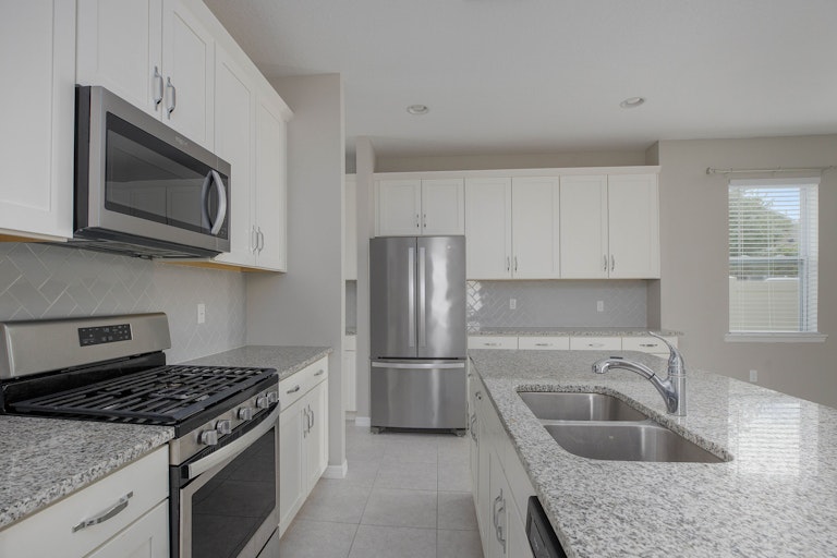 Photo 4 of 19 - 2493 Cornerstone St, Odessa, FL 33556