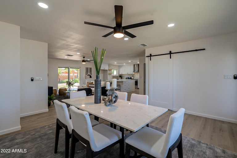 Photo 9 of 24 - 7333 E Palm Ln, Scottsdale, AZ 85257