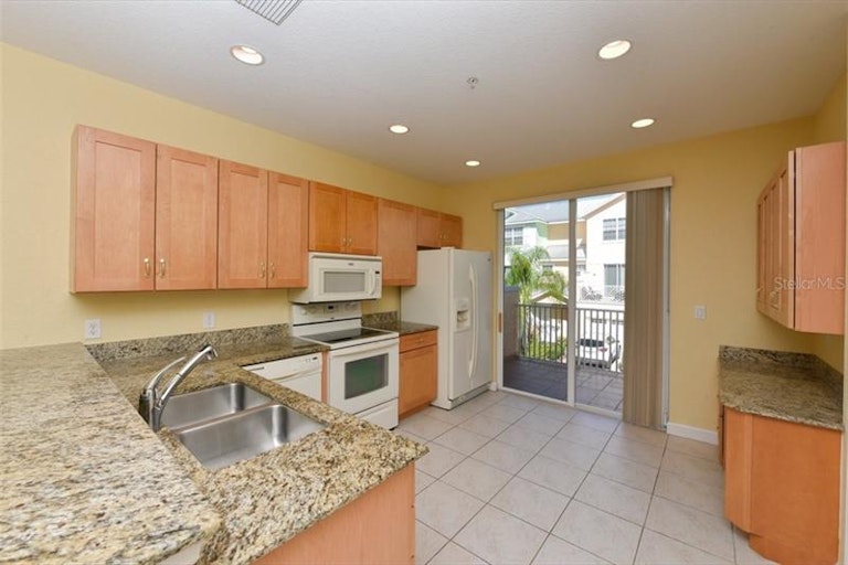 Photo 4 of 25 - 8917 Duval Ln Unit A5, Sarasota, FL 34231