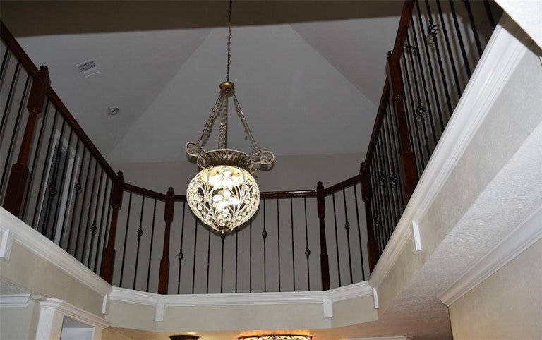 Photo 7 of 26 - 10262 Scotsbrook Dr, Houston, TX 77038