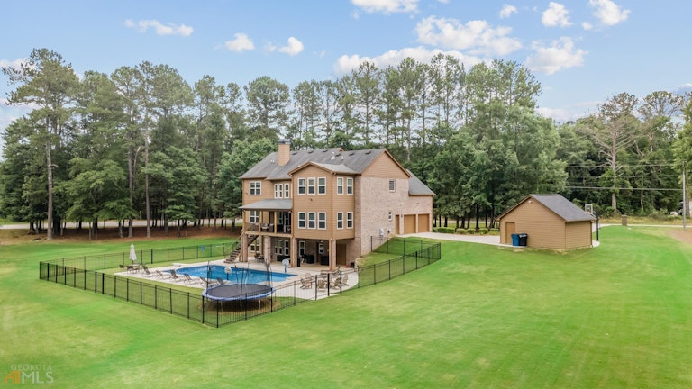 Photo 54 of 58 - 450 Herring Rd, Grayson, GA 30017