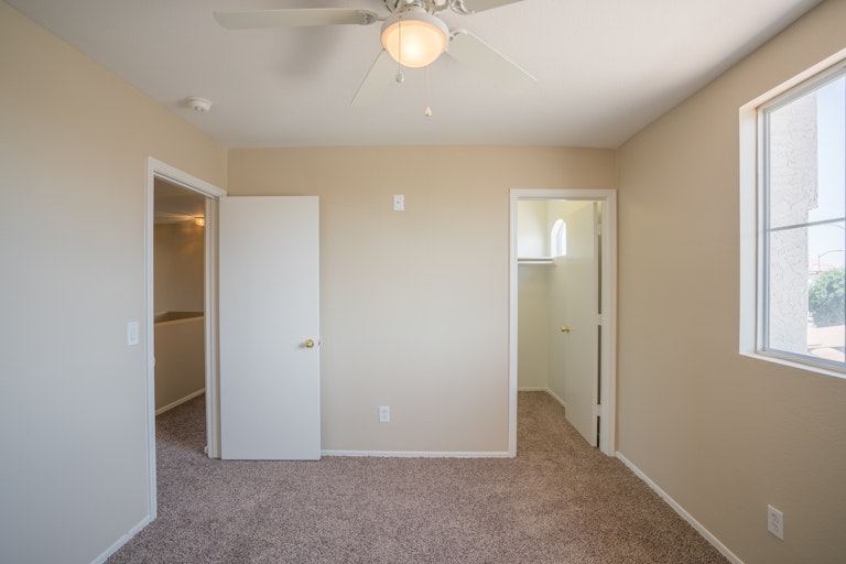 Photo 19 of 32 - 15328 W Evans Dr, Surprise, AZ 85379